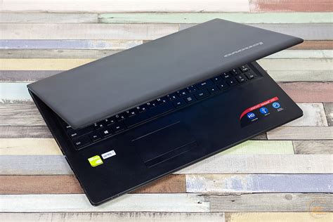 Inside Lenovo Ideapad 100 .